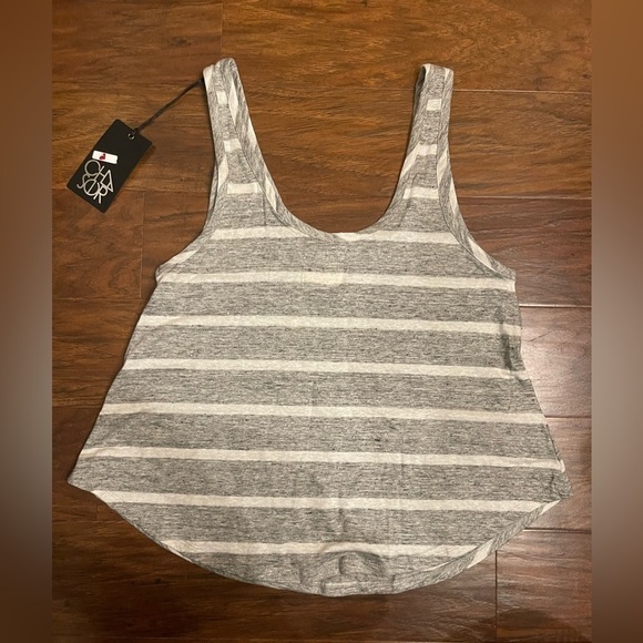 NWT Chaser Grey and White Striped Tank Size S - Picture 2 of 4